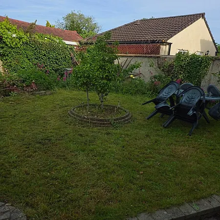 Six Bed With Two Parking Space And Garden Bristol